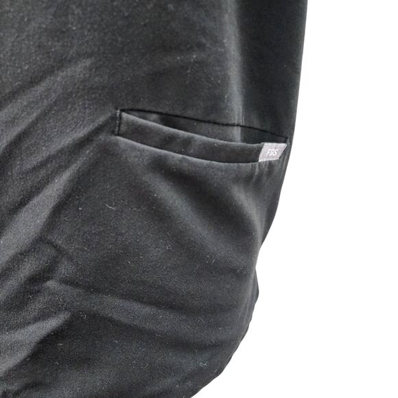 FIGS Technical Collection Scrub Top Women L Black FW1100 Pockets Medical Nurse - Picture 5 of 9